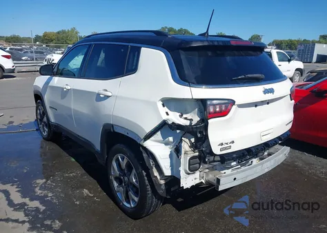 2018 Jeep Compass Limited 4X4 z USA, uszkodzony, nr VIN 3C4NJDCB8JT175219